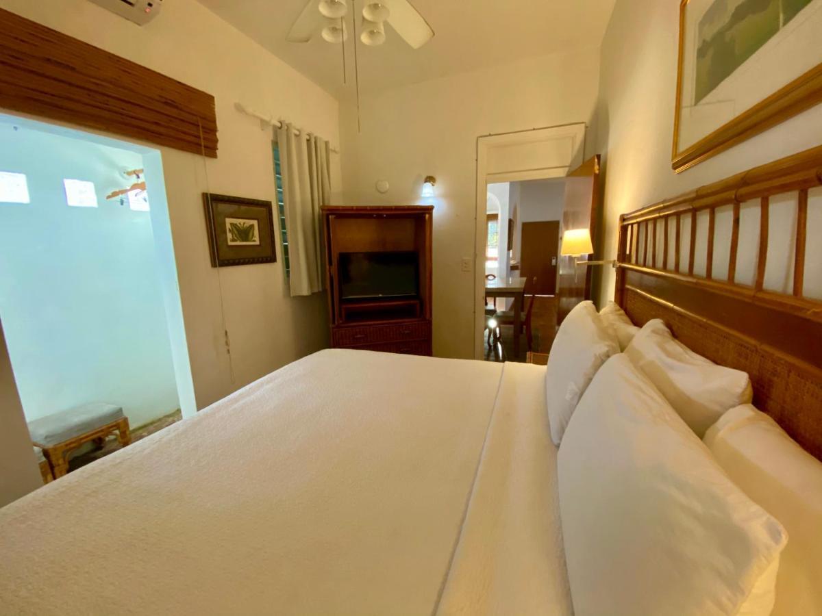 At Wind Chimes Boutique Hotel Сан Хуан Екстериор снимка