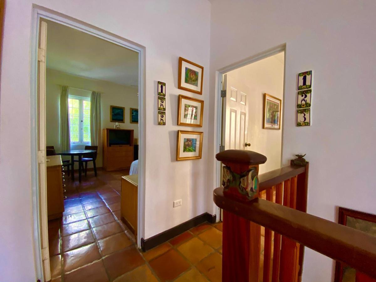 At Wind Chimes Boutique Hotel Сан Хуан Екстериор снимка