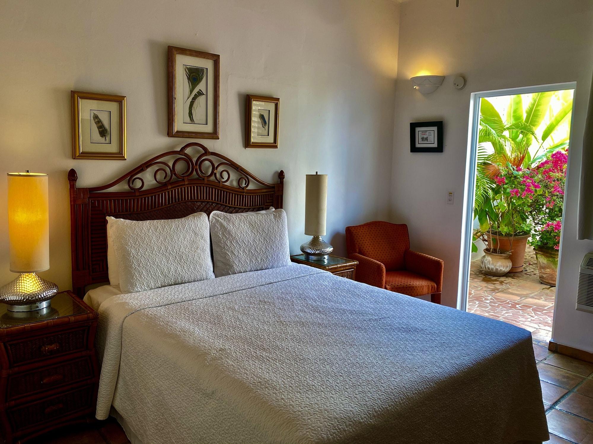 At Wind Chimes Boutique Hotel Сан Хуан Екстериор снимка