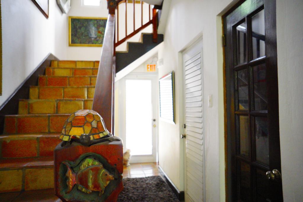At Wind Chimes Boutique Hotel Сан Хуан Екстериор снимка